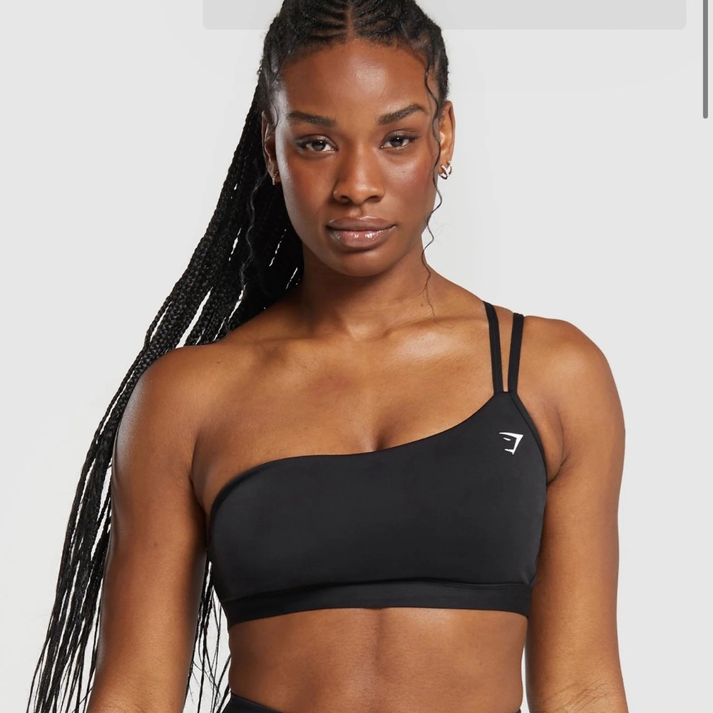 One shoulder sports bra